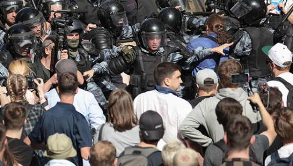 Митинги, спонсируемые иноагентами или анонимными жертвователями, будут запрещены в РФ